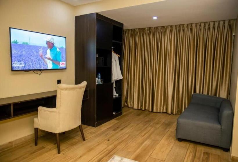 سوئیت پرزیدنت, Bon Hotel Nest Ibadan