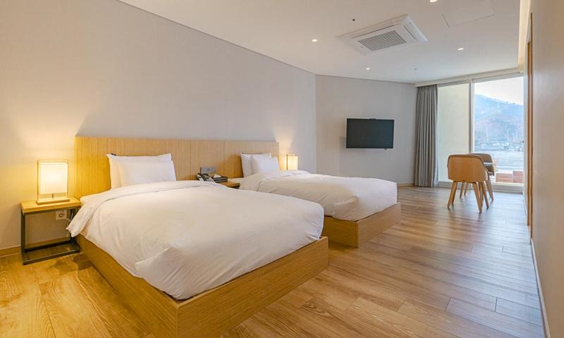 اتاق استاندارد با چشم‌انداز باغ, Gapyeong Hotel Suiteian