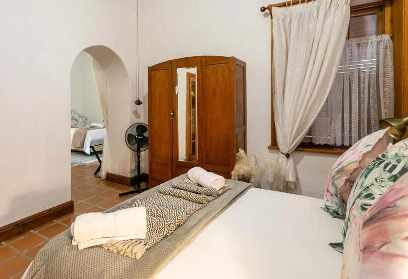 Семейный Номер, Ravenscliff Manor