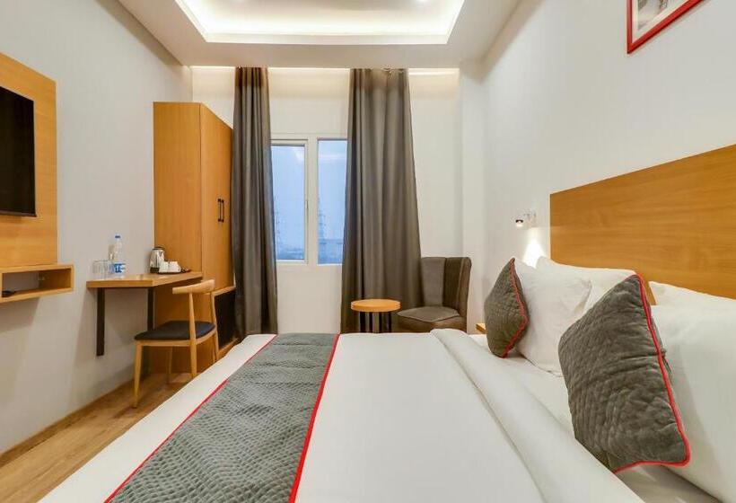 Трехместный Номер Deluxe, Super Townhouse Jashn