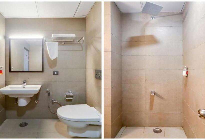 Трехместный Номер Классика, Super Townhouse Jashn