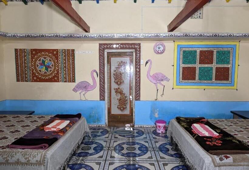 Семейный Номер, White Land Village Stay
