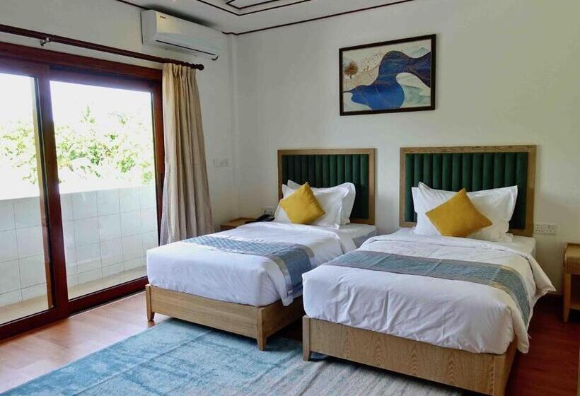 اتاق سوپریور, Zero Degree Residence
