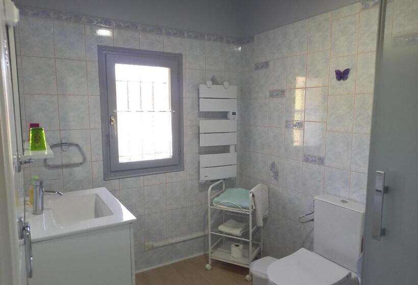 اتاق خانوادگی با چشم‌انداز کوه, Villa Goxoki Avec Piscine Saint Jean Pied De Port