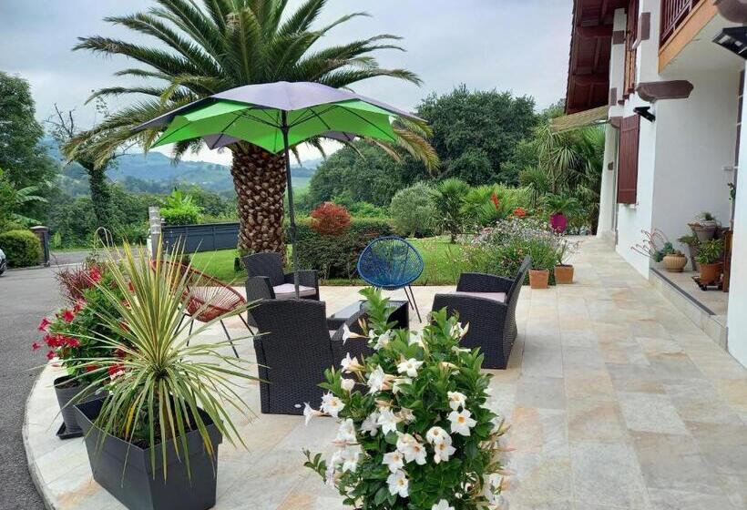 اتاق استاندارد با چشم‌انداز کوهستان, Villa Goxoki Avec Piscine Saint Jean Pied De Port