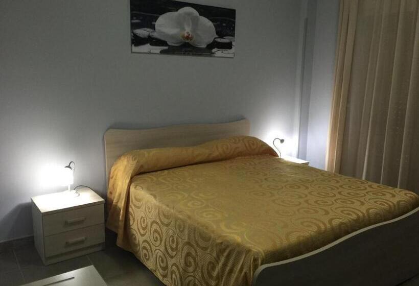 اتاق استاندارد با بالکن, Albergo Primavera