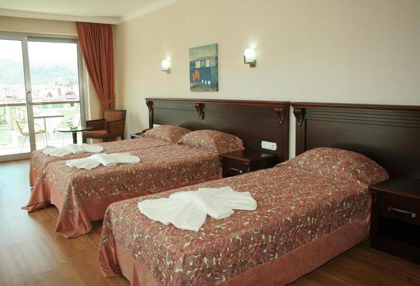 Трехместный Номер Стандарт с Балконом, Marmaris Alkan