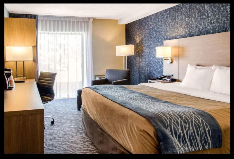 Стандартный Номер Кровать Кинг, Comfort Inn Airport Dorval