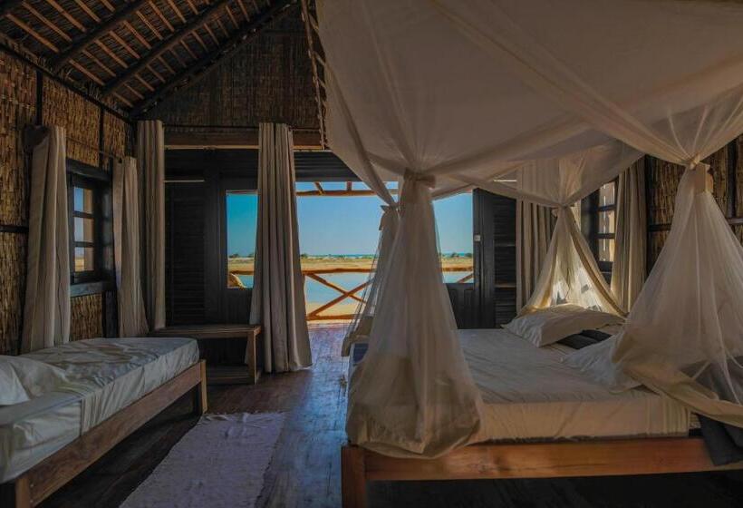 اتاق استاندارد چهار تخته با چشم‌انداز دریا, Belo Beach