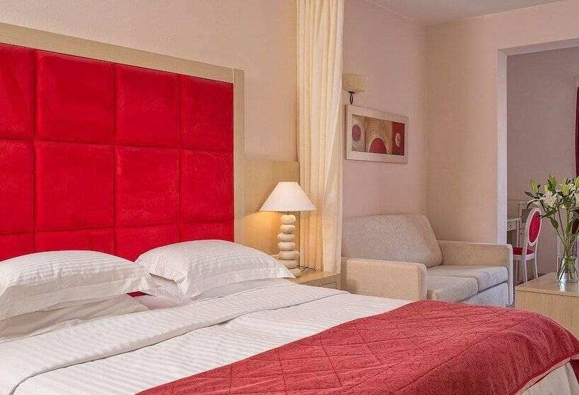 Полулюкс, Grand Beach Mykonos