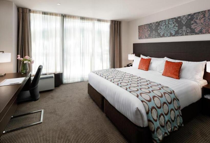 اتاق سوپریور با تخت بزرگ, Rydges Wellington