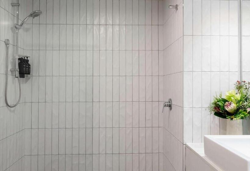 سوییت سوپریور, Rydges Wellington