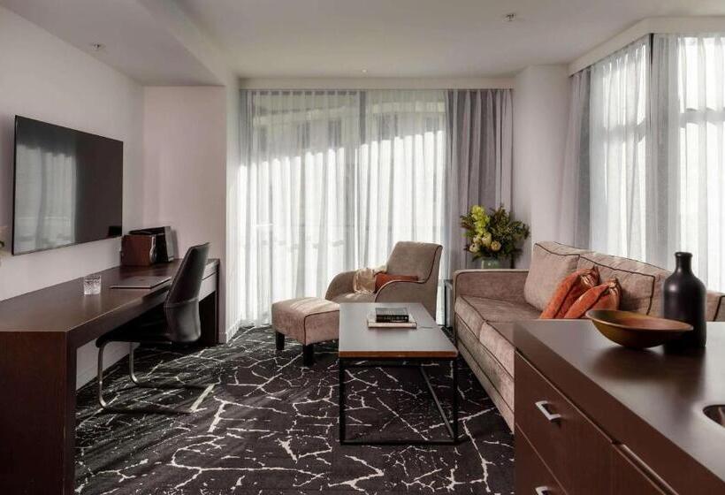 سوییت سوپریور, Rydges Wellington