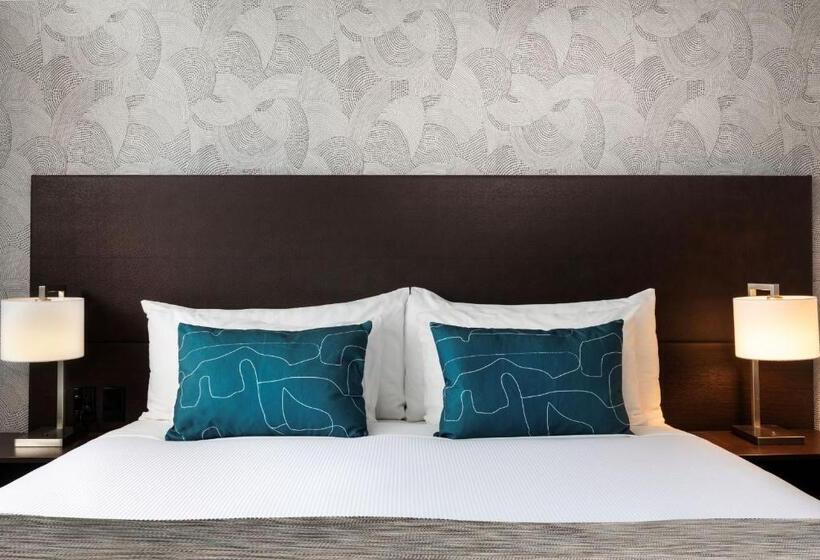 اتاق دلوکس با تخت کینگ و چشم‌انداز, Rydges Wellington