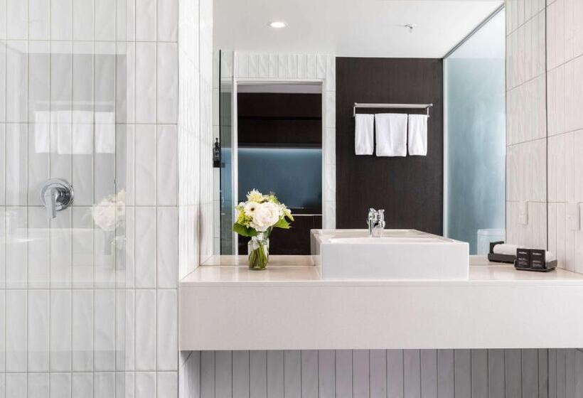 اتاق دلوکس با تخت کینگ و چشم‌انداز, Rydges Wellington