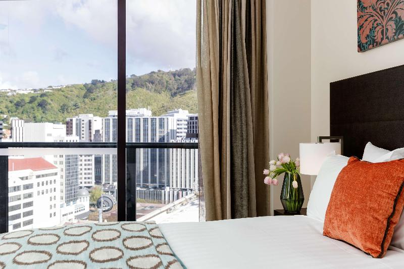 اتاق لوکس با بالکن, Rydges Wellington