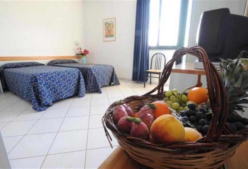 اتاق استاندارد چهار تخته, Villa Orchidea
