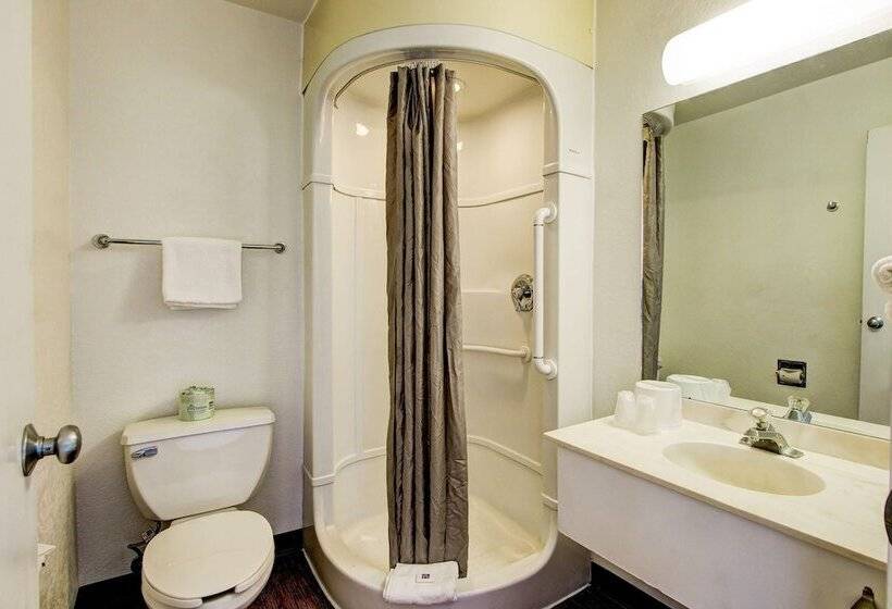 Номер Стандарт 2 Двуспальные Кровати, Motel 6 Denver, Co  Airport