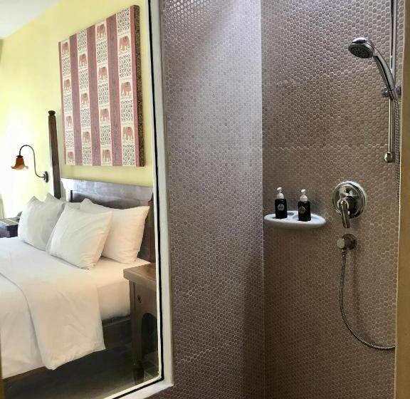 اتاق لوکس, Ao Nang Colors Hotel   Aonang Beach