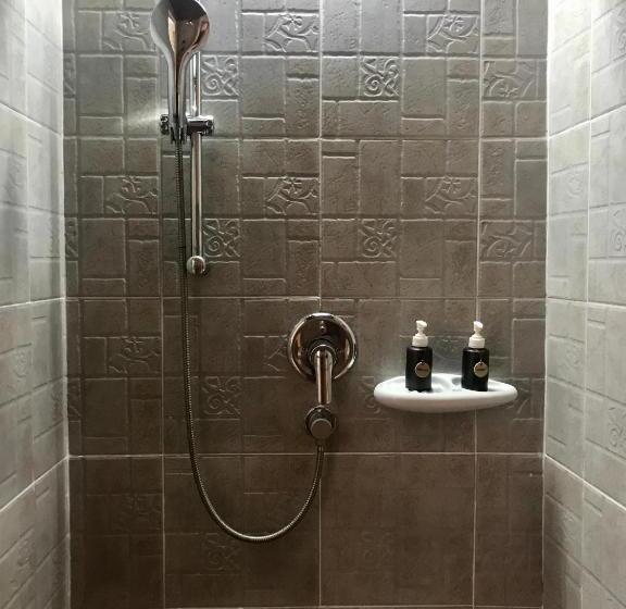 سوئیت با بالکن, Ao Nang Colors Hotel   Aonang Beach