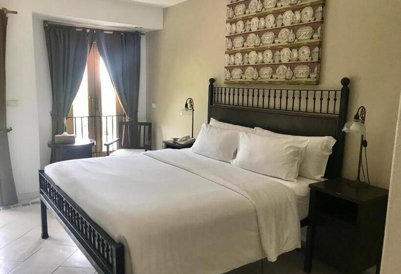 سوئیت با بالکن, Ao Nang Colors Hotel   Aonang Beach