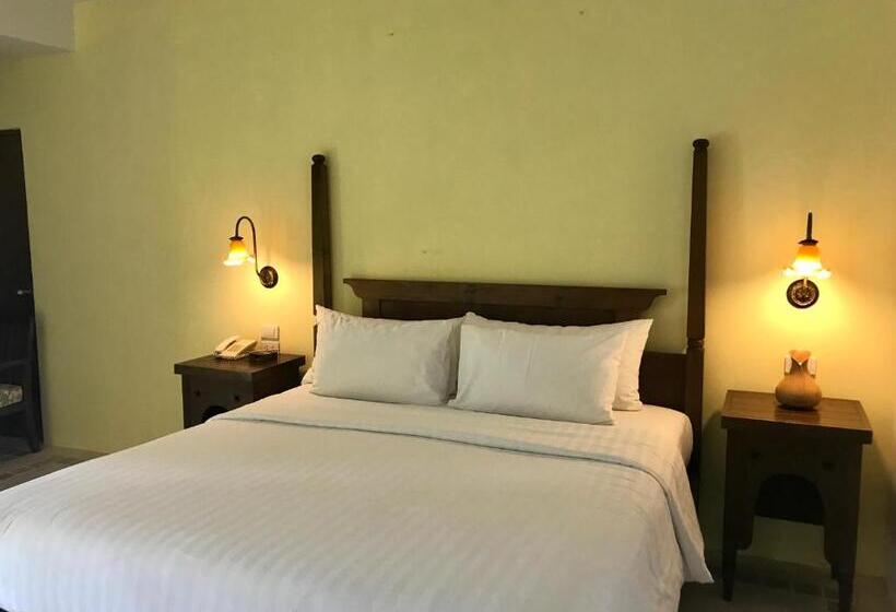 اتاق لوکس با تخت بزرگ, Ao Nang Colors Hotel   Aonang Beach