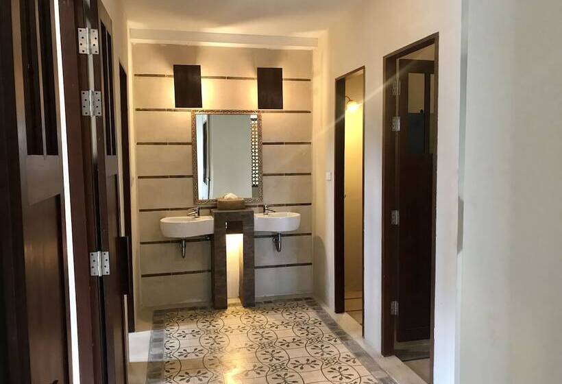 1 Bedroom Penthouse Apartment, Ao Nang Colors Hotel   Aonang Beach