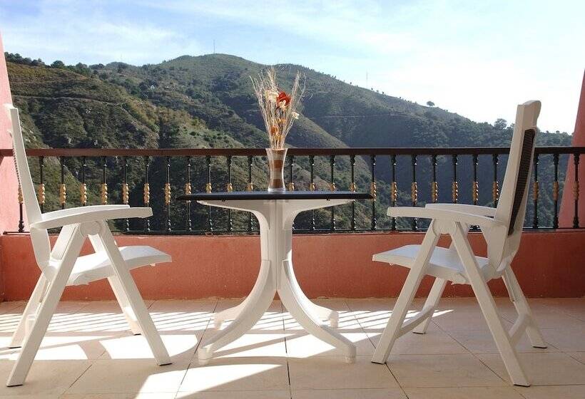 Номер Стандарт Трехместный, Wellness Marbella Hills