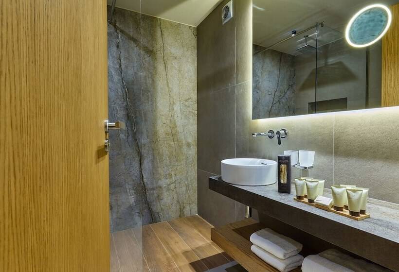 سوئیت اجرایی با چشم‌انداز دریا, Castello Infinity Suites   Adults Only