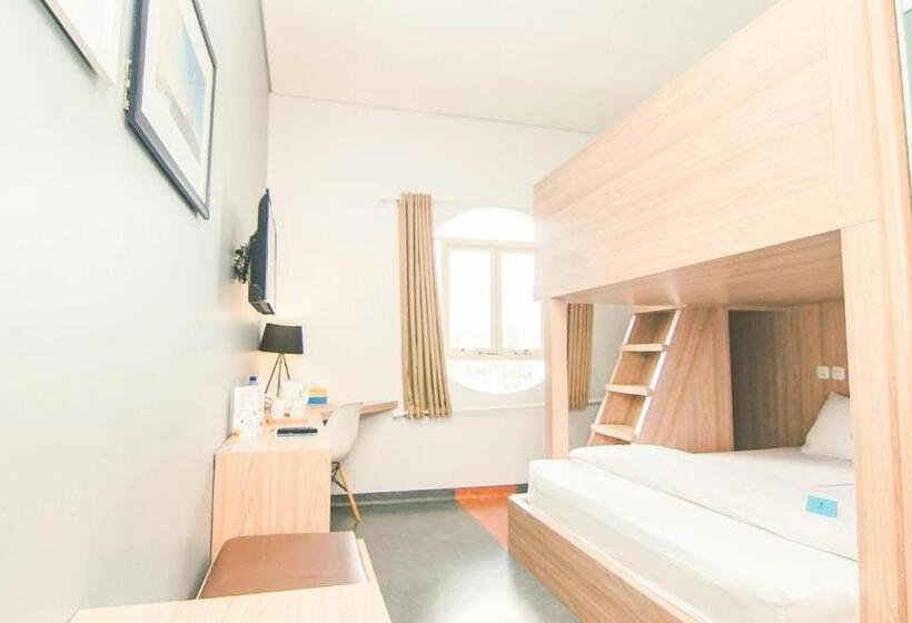 Quarto Superior, Kapal Garden Hotel Malang