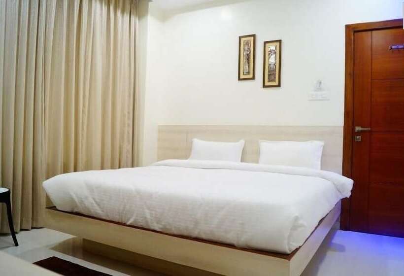 اتاق لوکس, Shree Shyam International