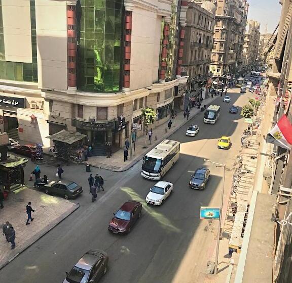 اتاق استاندارد سه نفره, One Season Hostel