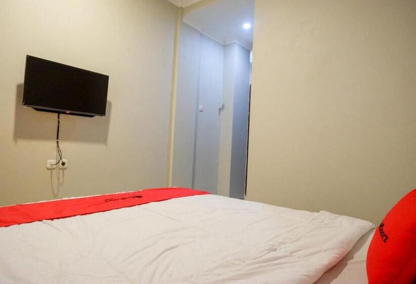 Номер Стандарт, Reddoorz Plus Near Jogja City Mall 5