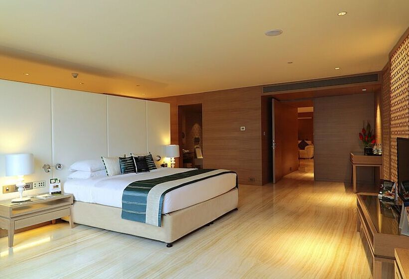 سوئیت با تخت بزرگ, Sahara Star
