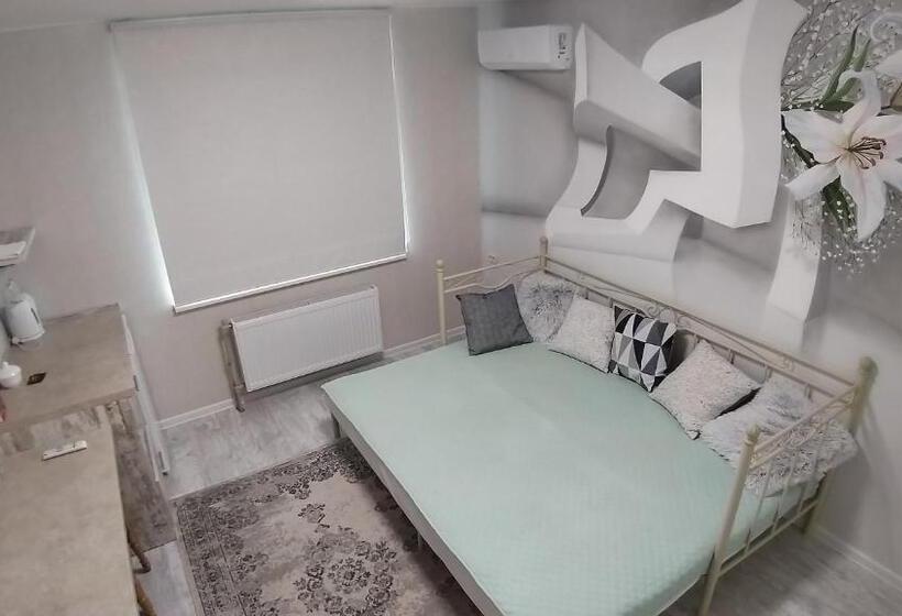 חדר סטודיו סטנדרד, Molex Apartments 3