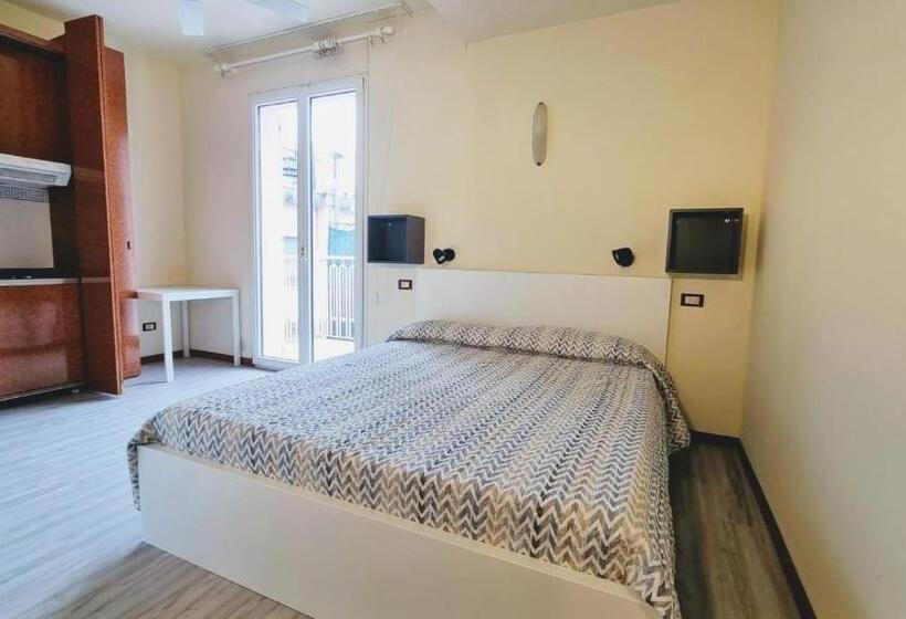 Студио Стандарт с Балконом, Residence Rosa