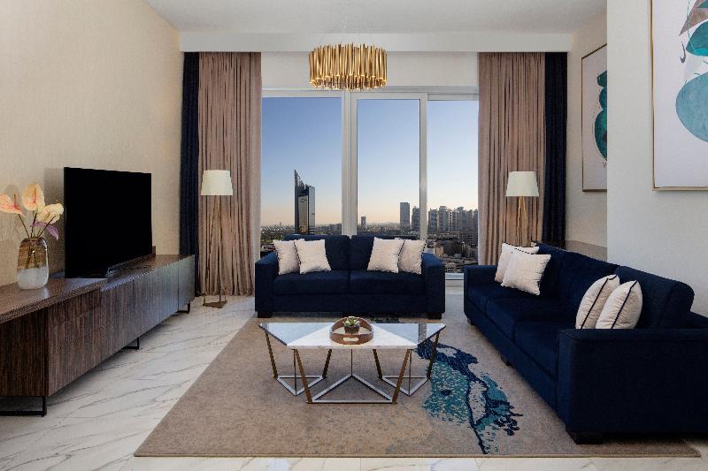 Апартаменты Superior 3 Спальни, Avani Plus Palm View Dubai Hotel & Suites