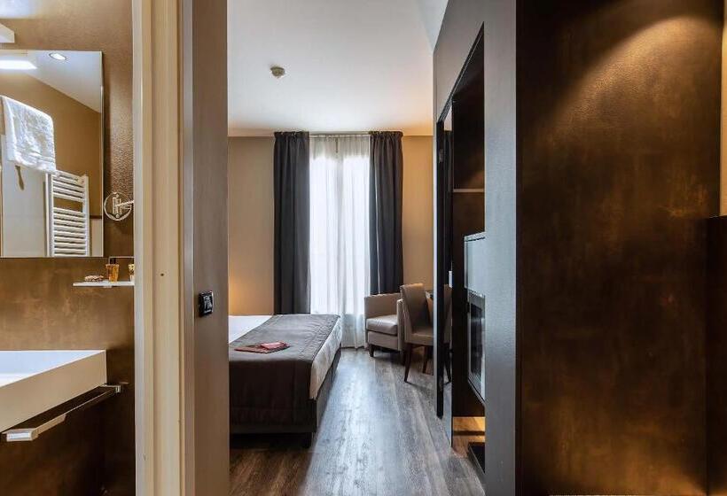 Номер Deluxe с Балконом, Maranello Palace