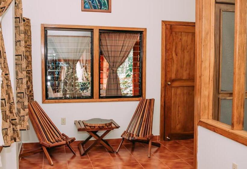 اتاق لوکس با تخت بزرگ, Mariposa Jungle Lodge