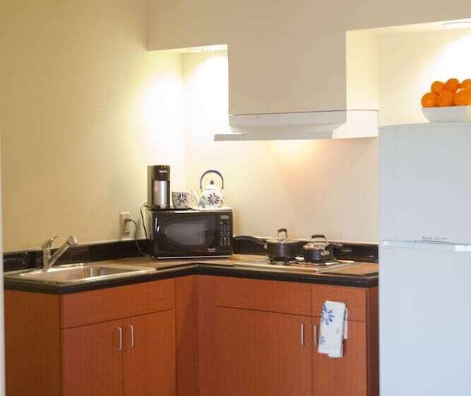 Люкс, Holiday Inn Express & Suites Leesburg   Historic District, An Ihg