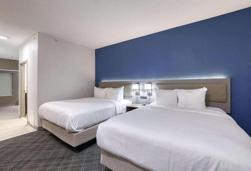 Люкс, Comfort Suites Milwaukee Airport