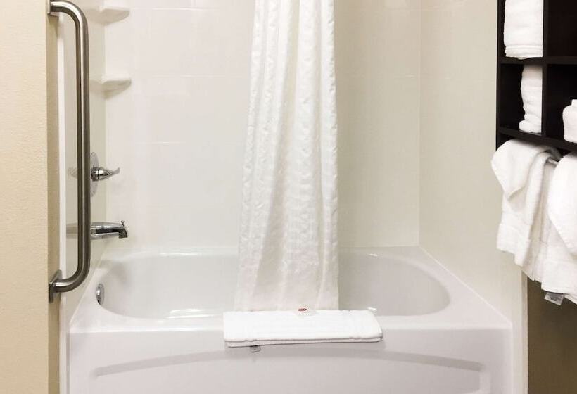 Люкс, Comfort Suites Regency Park