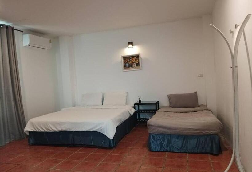 Номер Стандарт Трехместный, Haad Piti Resort