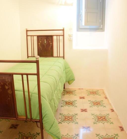 شقة غرفتين, Corte Trullo Sovrano B&b