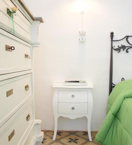 شقة غرفتين, Corte Trullo Sovrano B&b