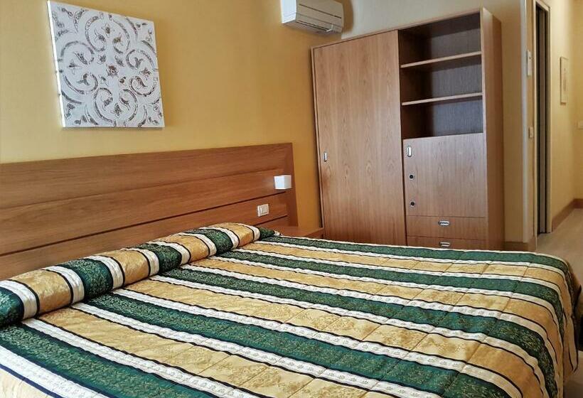 Номер Стандарт, Albergo Fiorita