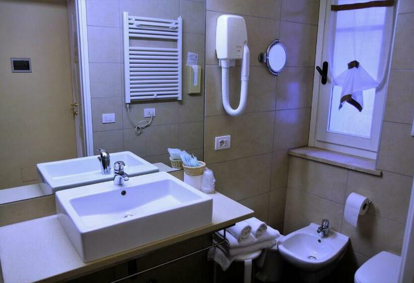 Номер Economy, Albergo Fiorita