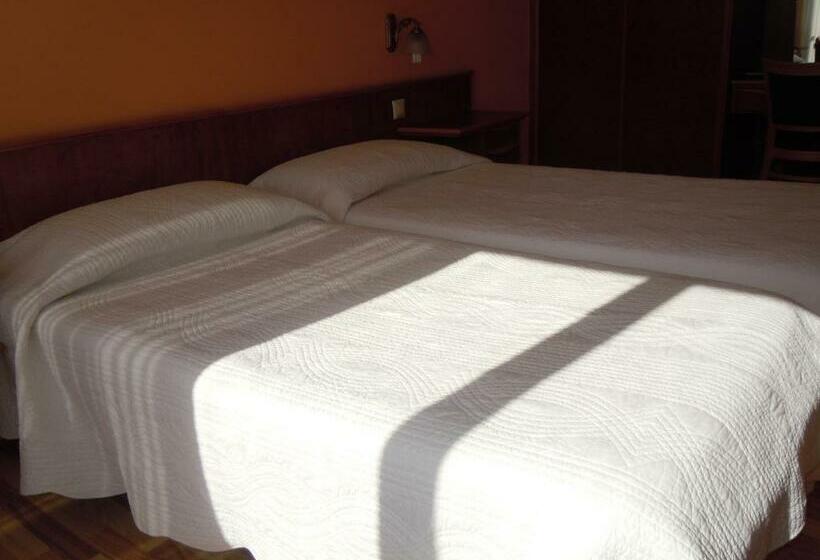 اتاق استاندارد با چشم‌انداز دریاچه, Swiss Lodge Nassa Garni