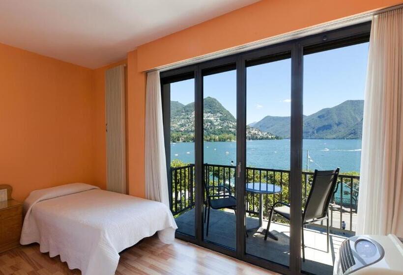 اتاق استاندارد سه نفره, Swiss Lodge Nassa Garni