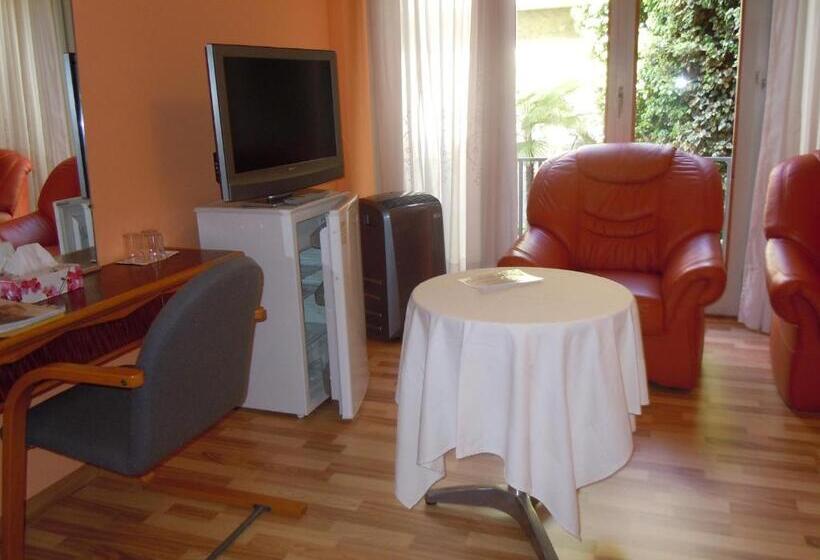Economy Triple Room, Swiss Lodge Nassa Garni